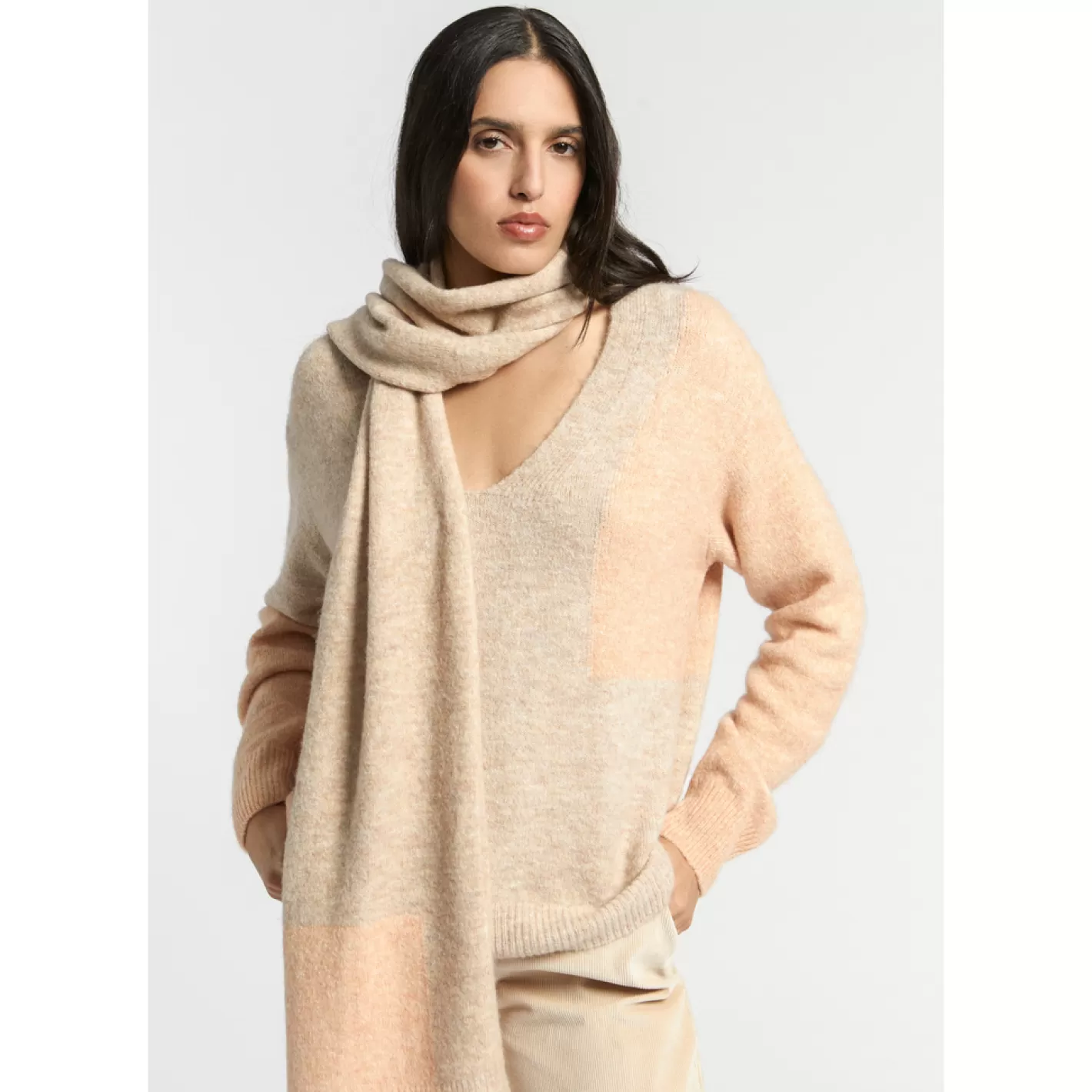Femme Xandres Pull à couleurs contrastées confectionné dans un mélange de laines