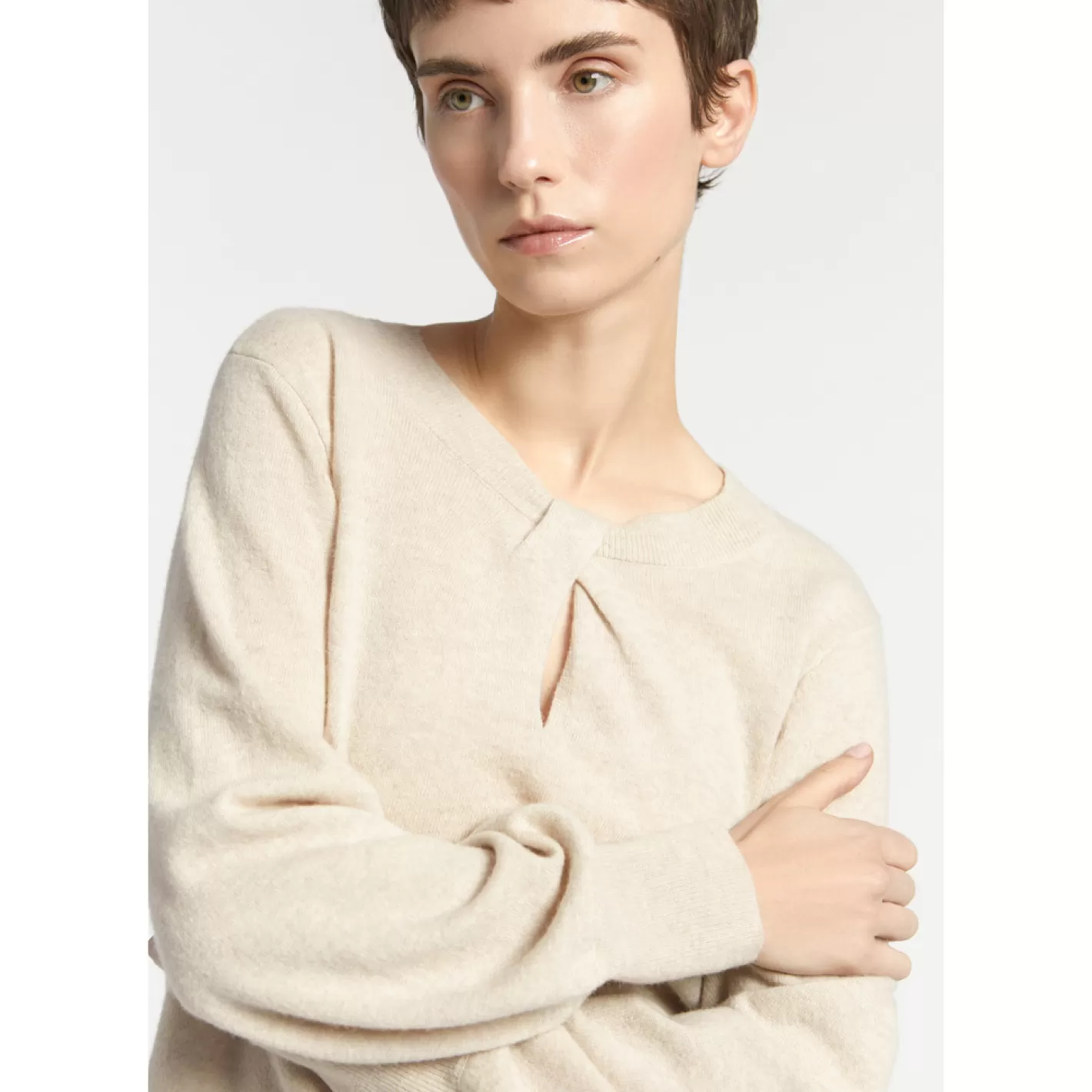 Femme Xandres Pull orné d’une torsade au niveau de l’encolure